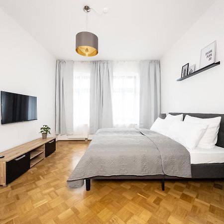 Moderne 3Zimmer Wohnung Mit Netflix Und Balkon Leipzig Bagian luar foto