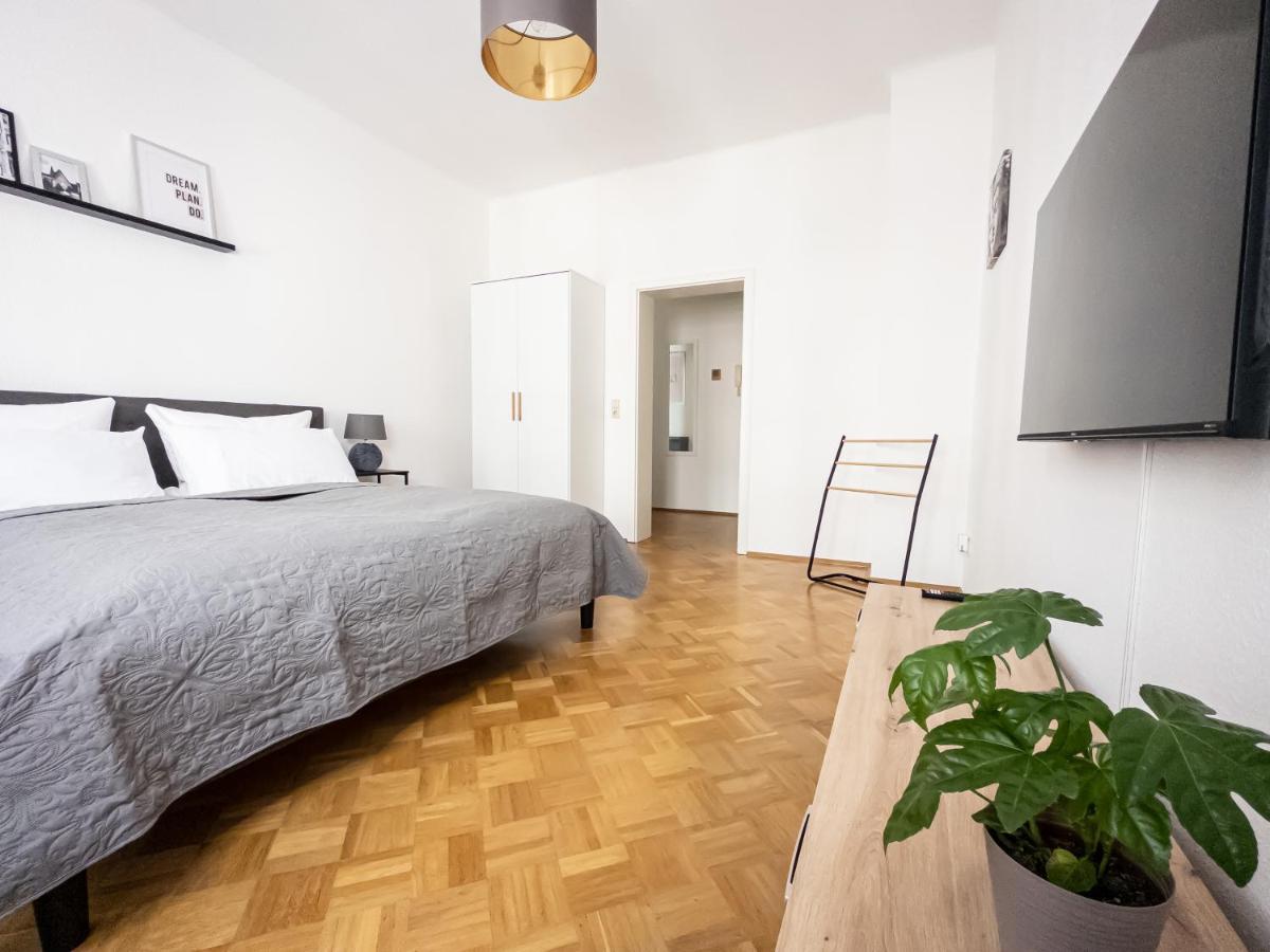 Moderne 3Zimmer Wohnung Mit Netflix Und Balkon Leipzig Bagian luar foto